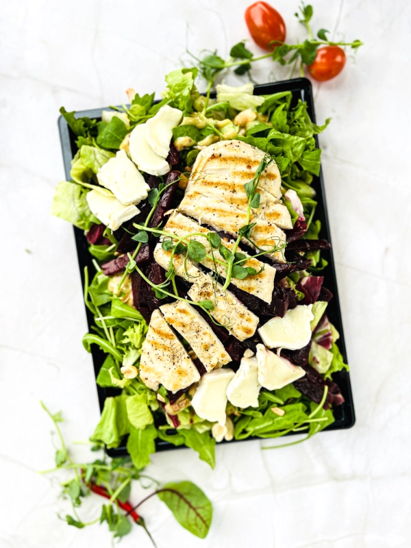 Sałata z pieczonym burakiem