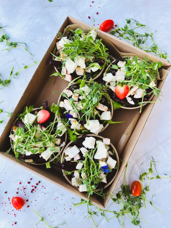 BOX sałatek z pieczonym burakiem wege